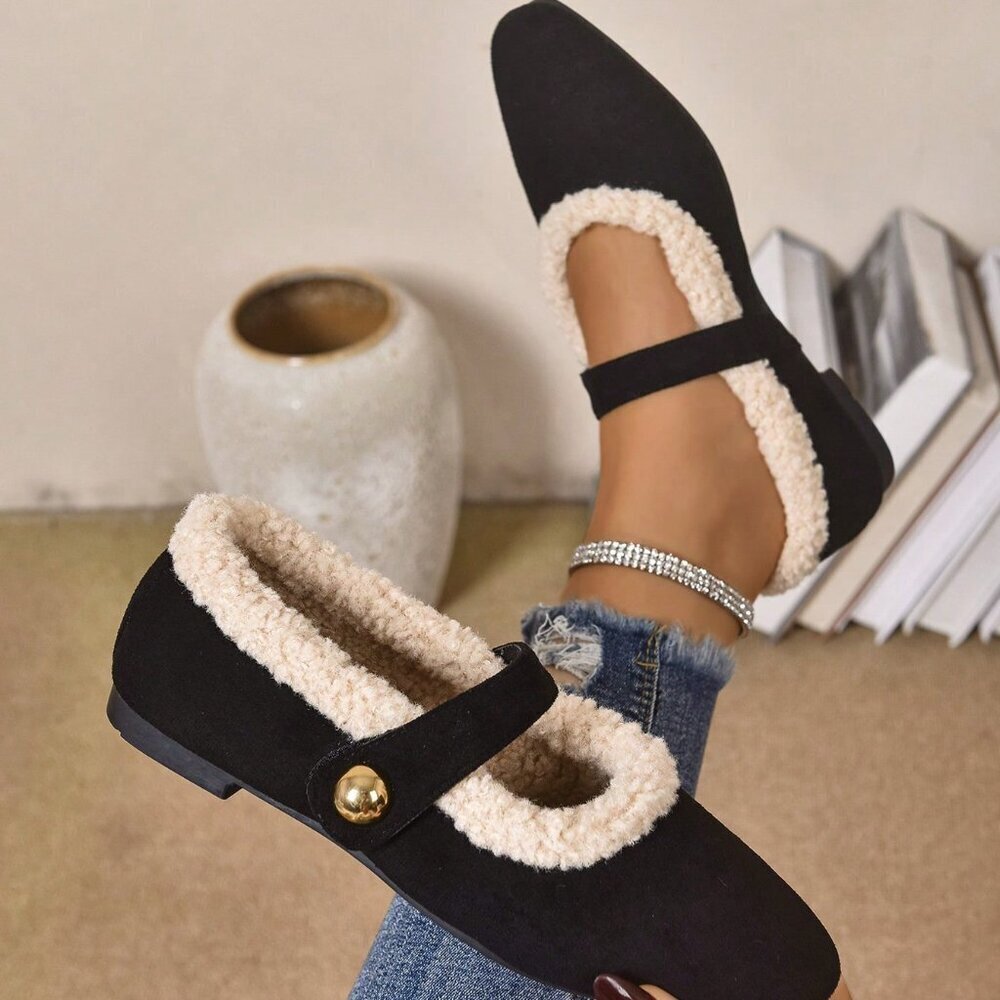 Black Elegant Women's Plus-Size Warm Thermal Lined Flat Shoes with Metal Buckle